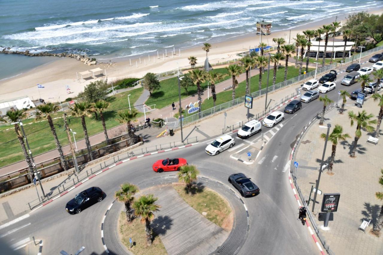 Penthouse Apartment On The Beach Bat Yam Exterior foto
